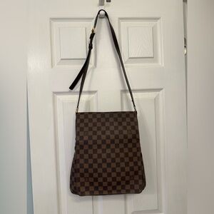 Authentic Louis Vuitton Damier Ebene Musette Salsa GM Brown Canvas- GUC